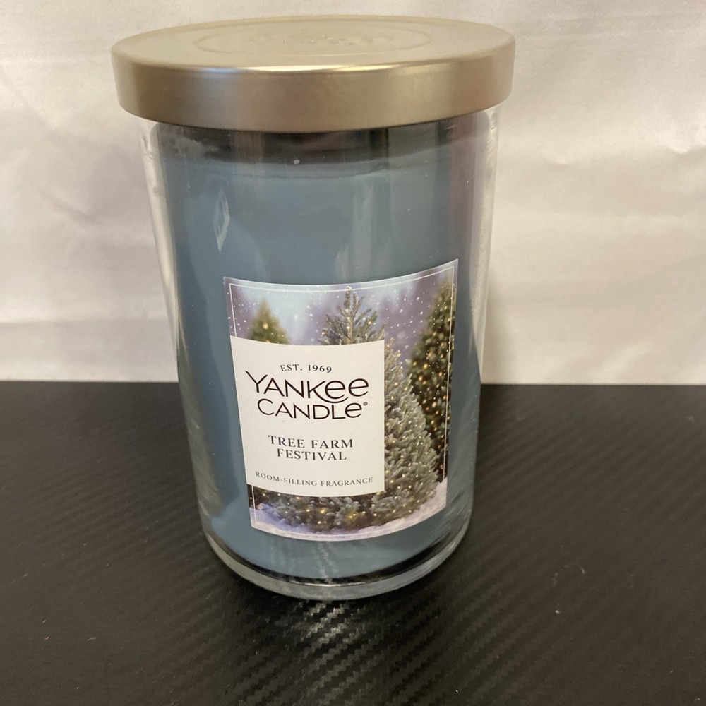 Yankee Candle TREE FARM FESTIVAL 20 oz Large Candle New